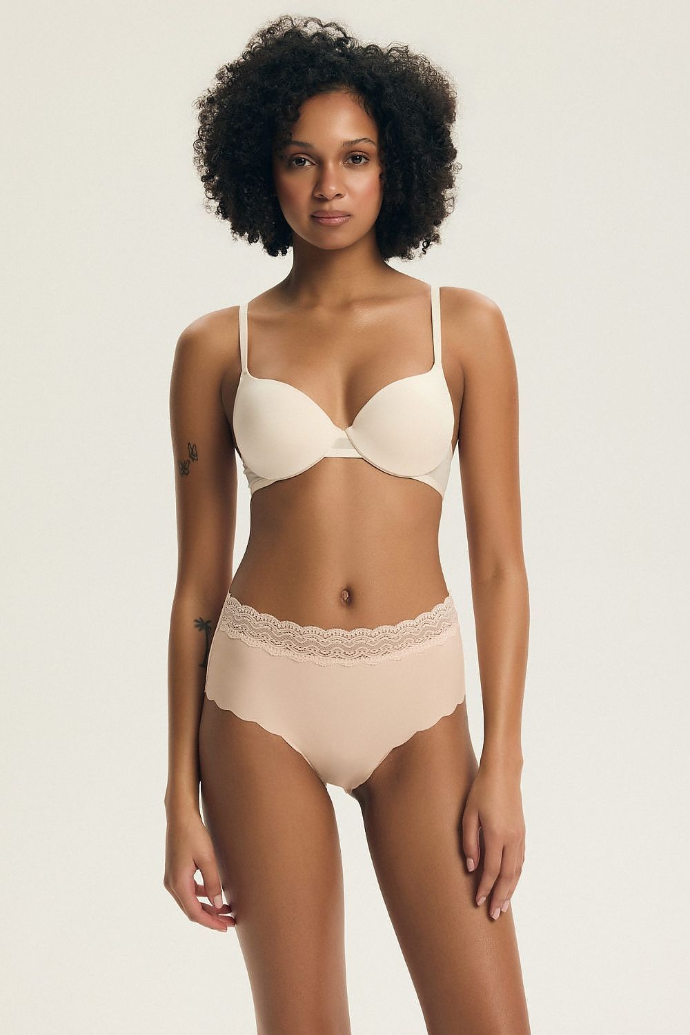 Set model 223980 Henderson